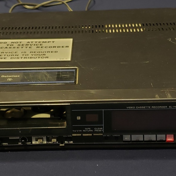 Sony Video Cassette Recorder SL-HFR70