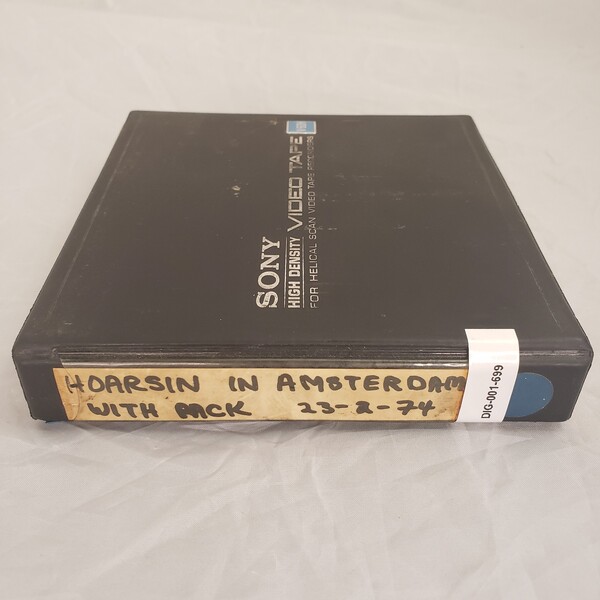 Hoarsin In Amsterdam With Pack 23-2-74