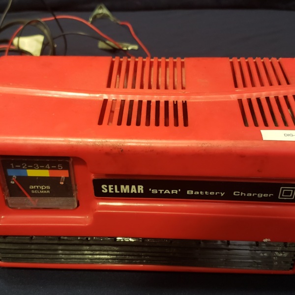 Selmar 'Star' Battery Charger 
