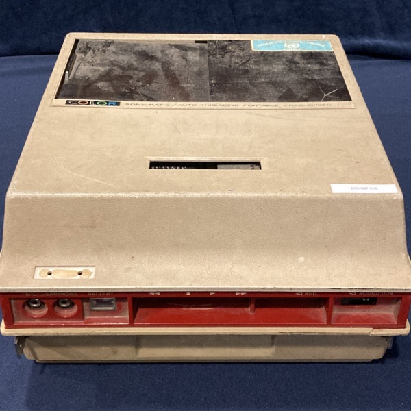 Color Sony-Matic / Auto Threading Portable Videocorder